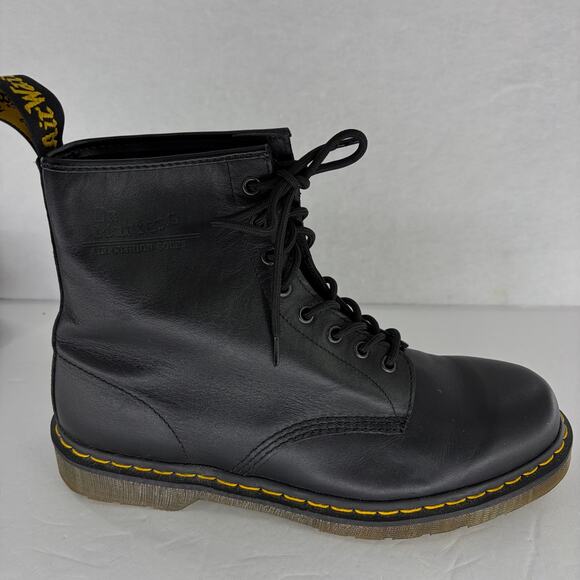 Dr. Martens 1460 Black Leather 8-Eye Boots Men\'s 12 AirWair Bouncing Soles main image 16